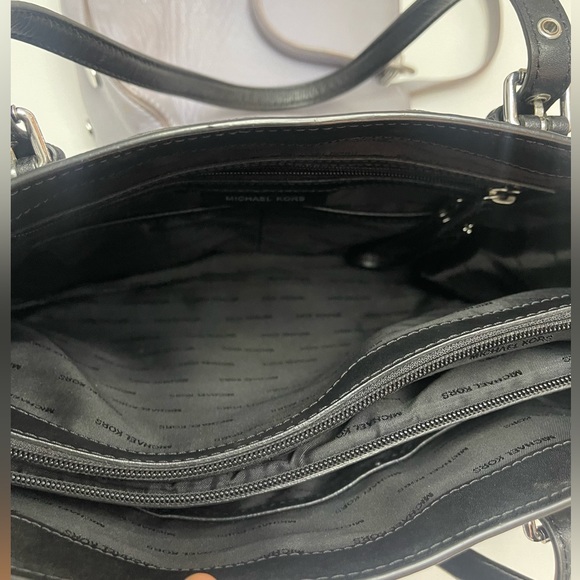 MICHAEL KORS Purse - Black - Picture 3 of 7